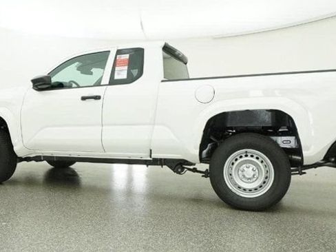 New 2026 Toyota Tacoma SR AWD/4WD image 17
