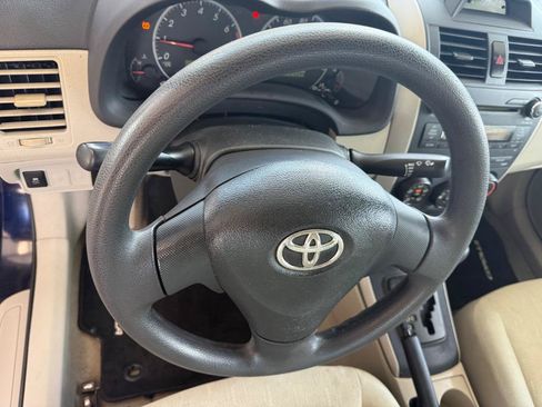 Used 2013 Toyota Corolla L FWD image 25