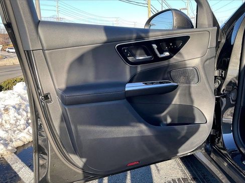 Used 2026 Mercedes-Benz GLC 300 4MATIC image 15