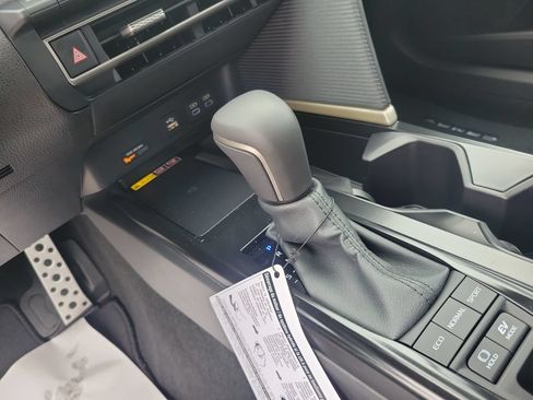 Used 2026 Toyota Camry SE w/ Multimedia Upgrade Package FWD image 34