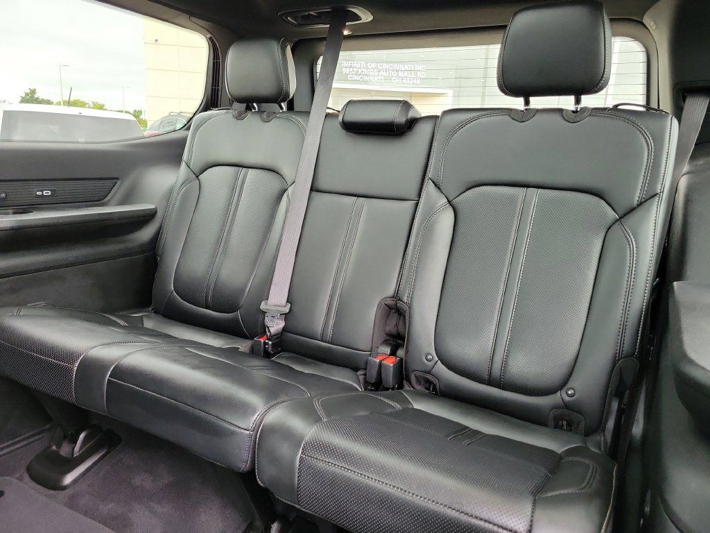 Used 2023 Jeep Wagoneer Series II w/ Premium Group I AWD/4WD image 27