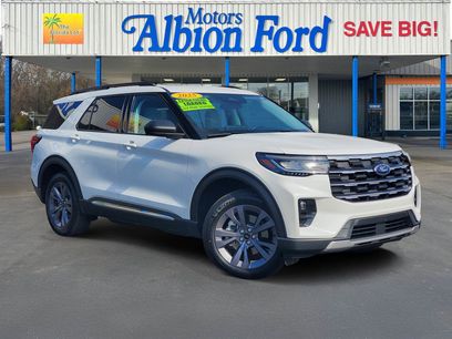 Used 2025 Ford Explorer Active w/ Active Comfort Package