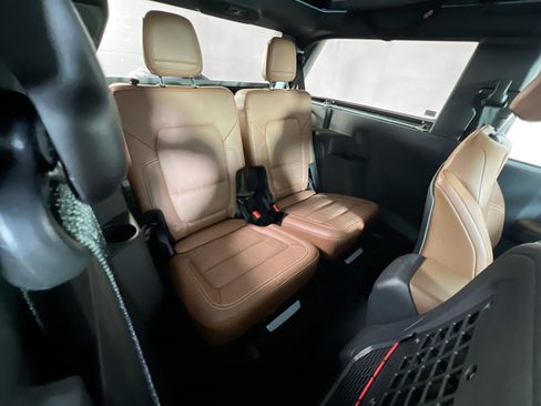 Used 2024 Ford Bronco Heritage Edition AWD/4WD image 26
