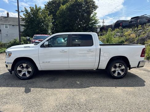 Used 2023 RAM 1500 Laramie AWD/4WD image 3