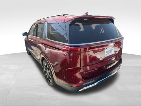 Used 2022 Kia Carnival SX FWD image 4