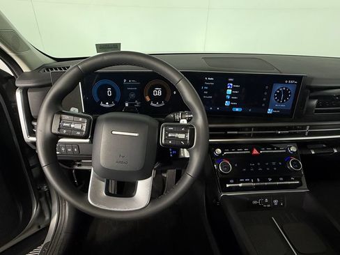 Used 2025 Hyundai Santa Fe SEL FWD image 11
