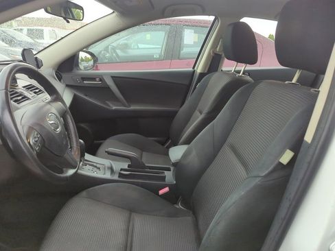 Used 2013 MAZDA MAZDA3 i SV w/ Convenience Pkg FWD image 6