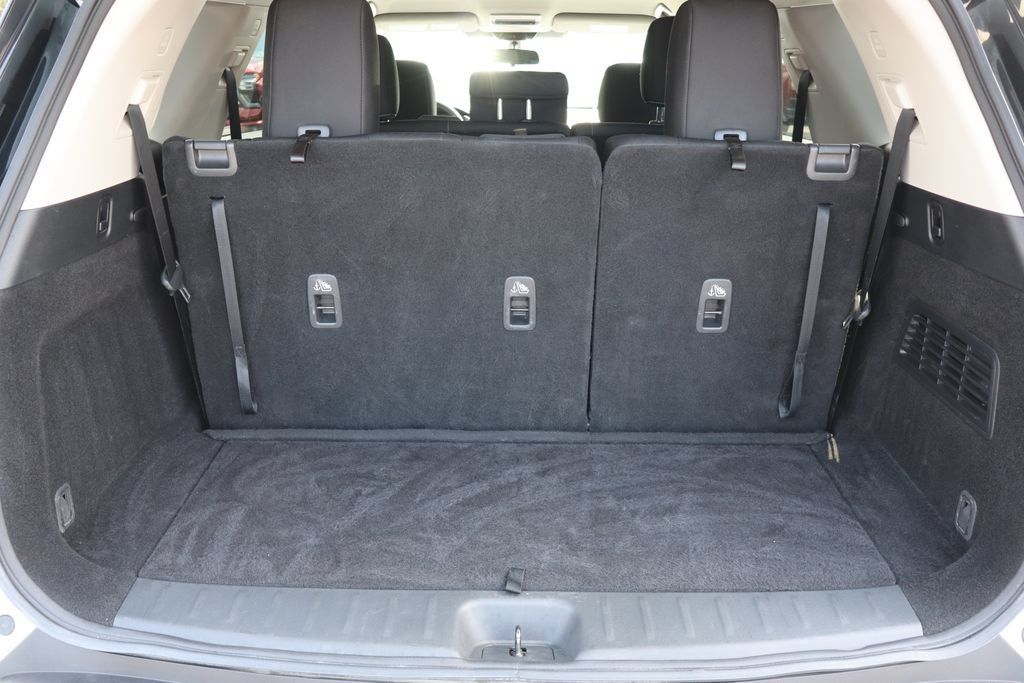 Used 2023 Nissan Pathfinder S AWD/4WD image 23