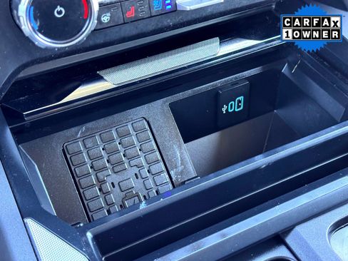 Used 2024 Ford F350 Lariat w/ Black Appearance Package image 28