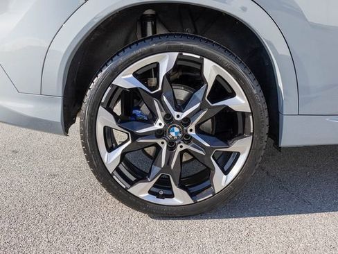 Certified 2025 BMW X2 xDrive28i w/ Premium Package image 10
