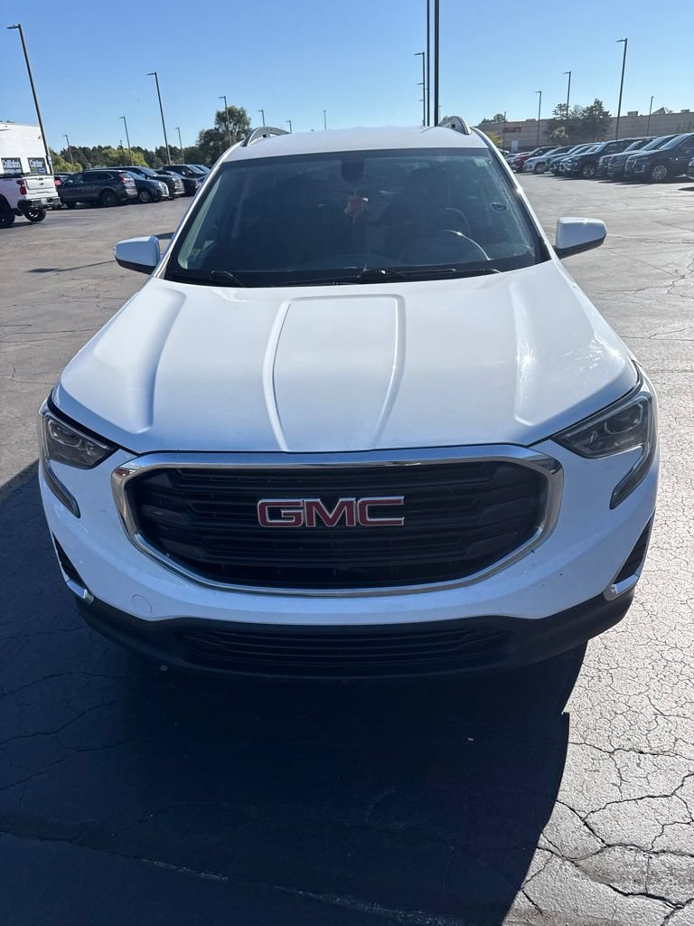 Used 2018 GMC Terrain SLE w/ GMC Pro Grade Package AWD/4WD image 2