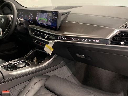 Certified 2025 BMW X5 xDrive50e w/ Parking Assistance Package image 25