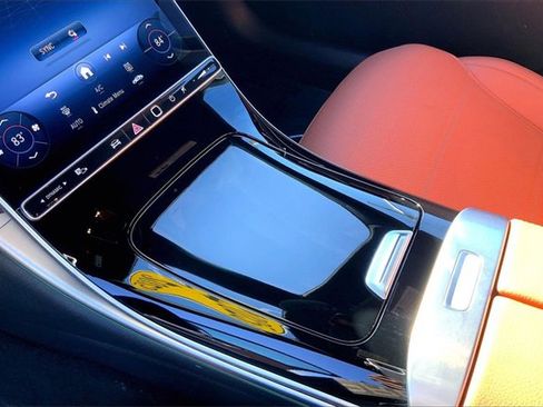 Used 2025 Mercedes-Benz C 300 4MATIC Sedan image 13