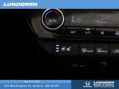 Used 2023 Hyundai Elantra Limited w/ Cargo Package FWD image 26