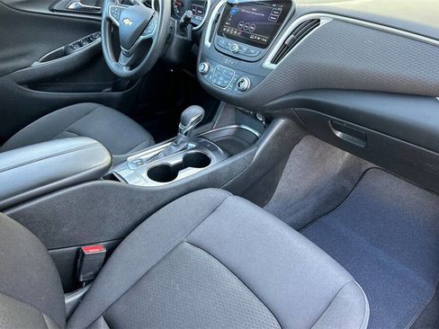 Used 2023 Chevrolet Malibu LT image 15