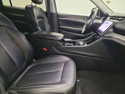 Used 2021 Jeep Grand Cherokee L Limited RWD image 21