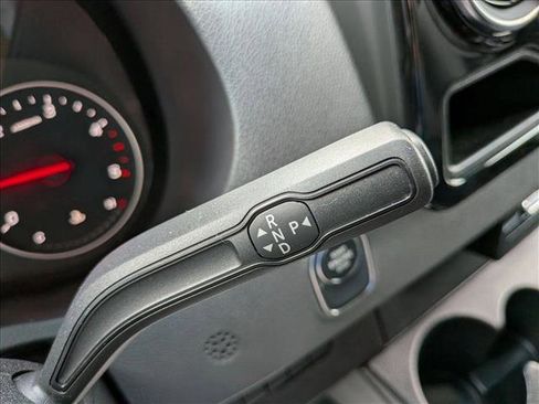 Used 2024 Mercedes-Benz Sprinter 2500 image 15