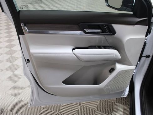New 2026 GMC Terrain Denali AWD/4WD image 16