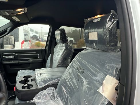 Used 2025 RAM 2500 Big Horn image 17