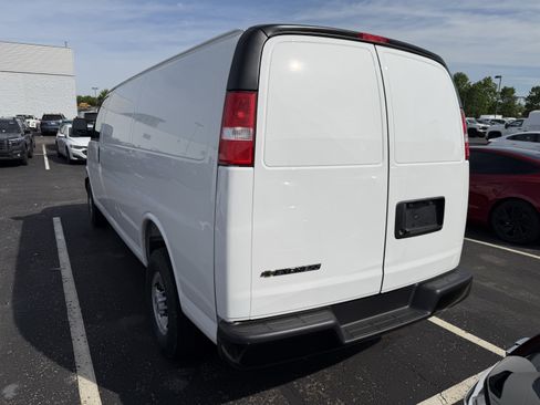 New 2026 Chevrolet Express 3500 Extended w/ Driver Convenience Package RWD image 5