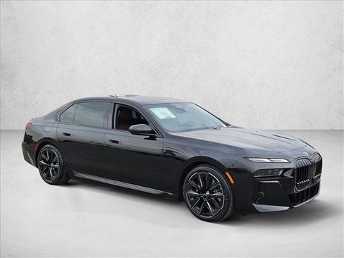 New 2026 BMW 750e xDrive AWD/4WD image 7