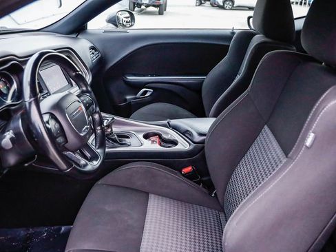 Used 2022 Dodge Challenger GT image 18