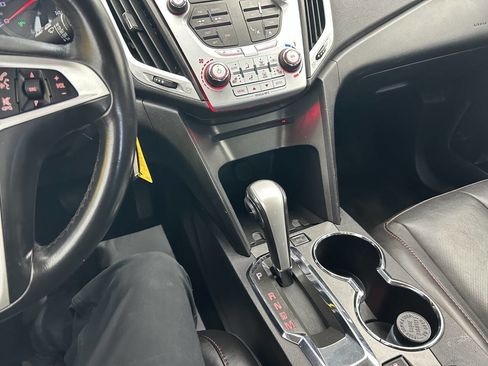 Used 2015 GMC Terrain SLT w/ Chrome Appearance Package image 17