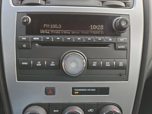 Used 2012 GMC Acadia SLE image 18