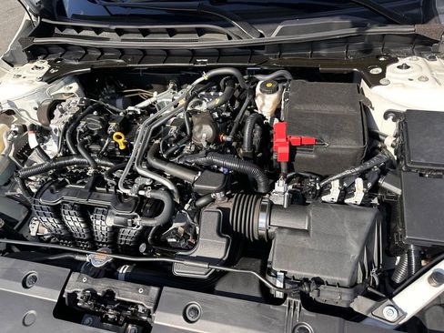 Used 2021 Nissan Altima 2.5 Platinum image 34