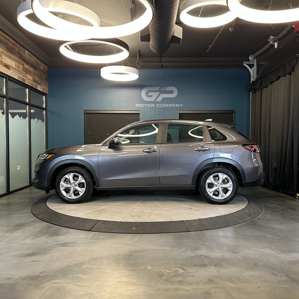 Used 2025 Honda HR-V LX image 6