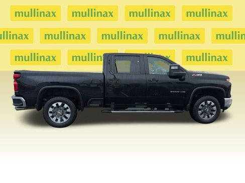 Used 2024 Chevrolet Silverado 2500 LT image 12