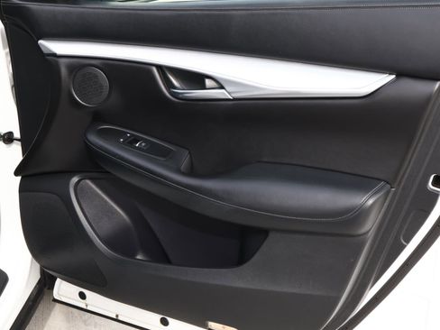 Used 2021 INFINITI QX50 Luxe image 17