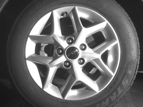 Used 2025 Kia Soul LX w/ LX Technology Package image 12