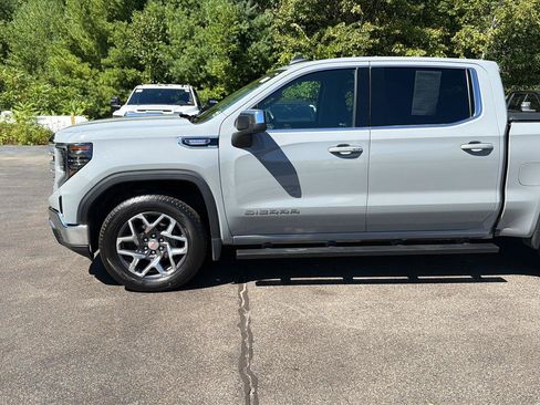 Used 2024 GMC Sierra 1500 SLE AWD/4WD image 19