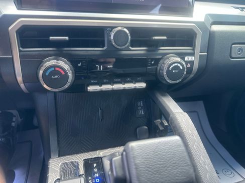 Used 2026 Toyota Tacoma TRD Off-Road AWD/4WD image 28