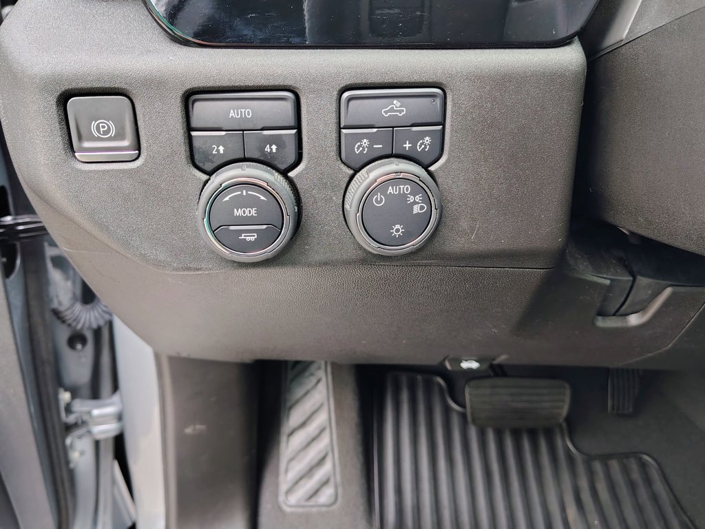 Certified 2024 Chevrolet Silverado 1500 LT AWD/4WD image 24