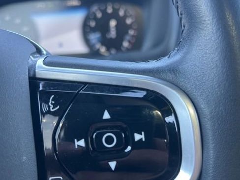 Used 2022 Volvo XC90 T6 Inscription w/ Advanced Package image 12