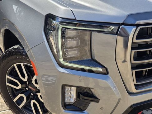 Used 2024 GMC Yukon AT4 w/ AT4 Premium Package AWD/4WD image 9