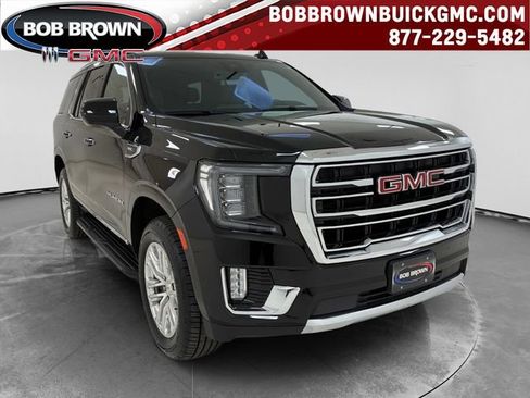 Used 2023 GMC Yukon SLT AWD/4WD image 1
