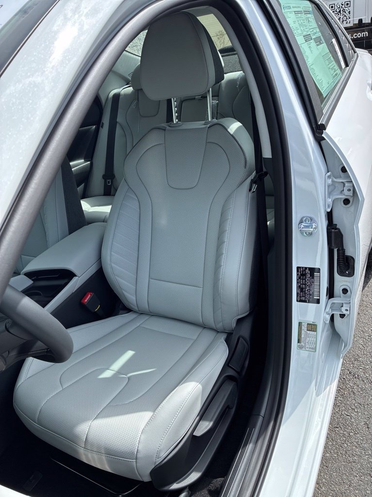 New 2026 Hyundai Elantra SEL Sport FWD image 15