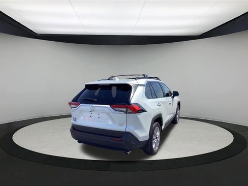 Used 2025 Toyota RAV4 XLE Premium image 8