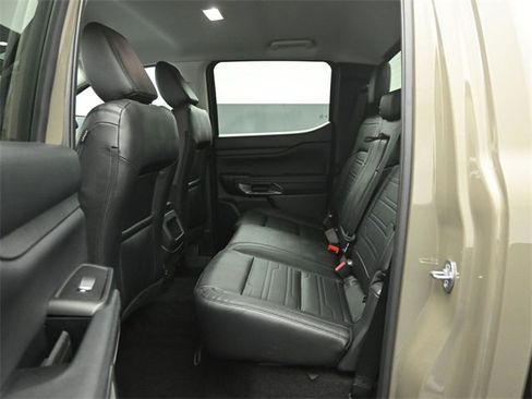 Used 2025 Ford Ranger Lariat w/ Black Appearance Package image 21