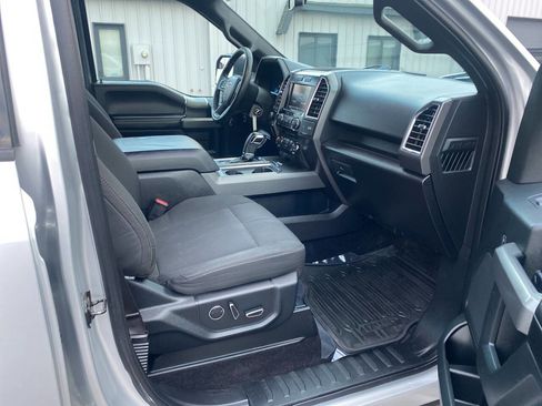 Used 2015 Ford F150 XLT w/ Equipment Group 302A Luxury image 22