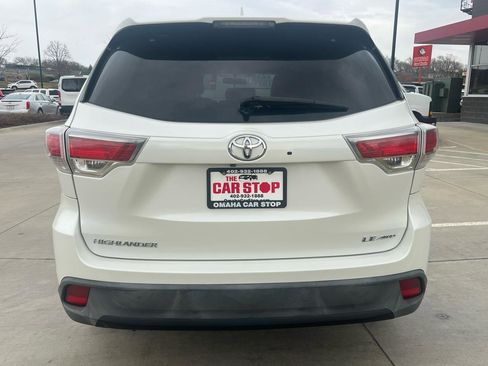 Used 2016 Toyota Highlander LE image 6