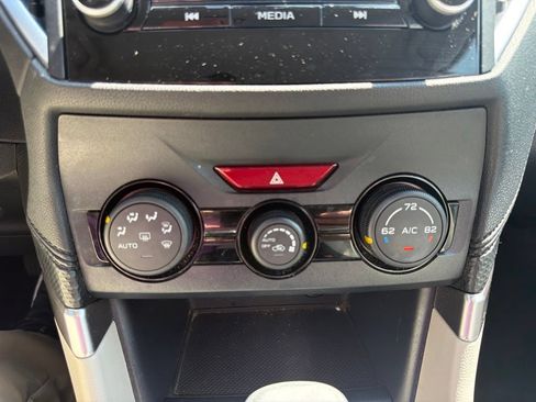 Used 2022 Subaru Forester AWD/4WD image 32