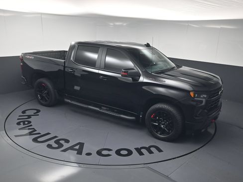 Used 2024 Chevrolet Silverado 1500 RST w/ Redline Edition AWD/4WD image 30
