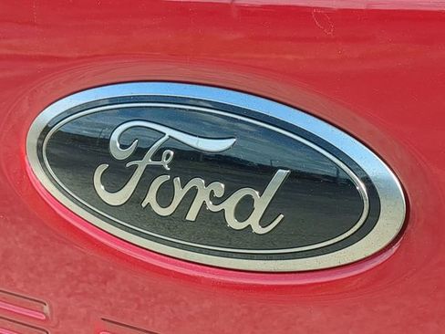 New 2026 Ford F250 Lariat w/ Black Appearance Package image 13