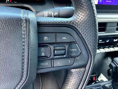 Certified 2024 Toyota Tacoma SR5 AWD/4WD image 23