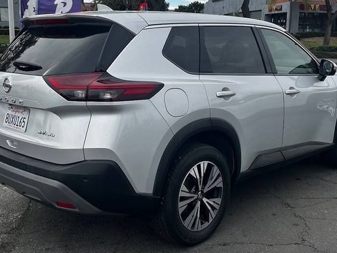 Used 2021 Nissan Rogue SV AWD/4WD image 6