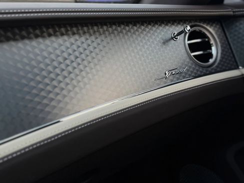 Used 2024 Bentley Flying Spur W12 image 10